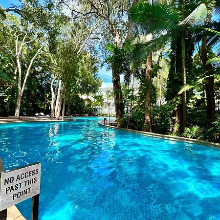Palm Cove Beachside Apartments - Pool And Garden Views Exterior foto