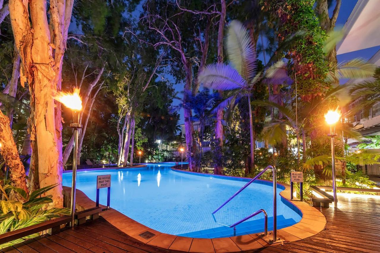 Palm Cove Beachside Apartments - Pool And Garden Views Exterior foto