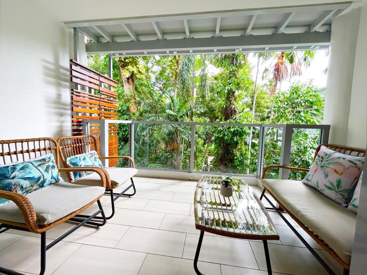 Palm Cove Beachside Apartments - Pool And Garden Views Exterior foto